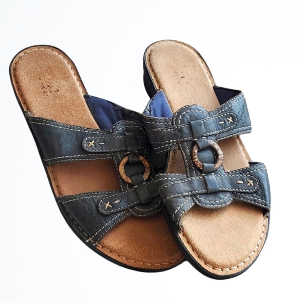 Clarks Women's Dark Blue Grey Leather Slide On Slight Heel Sandals Size 9M